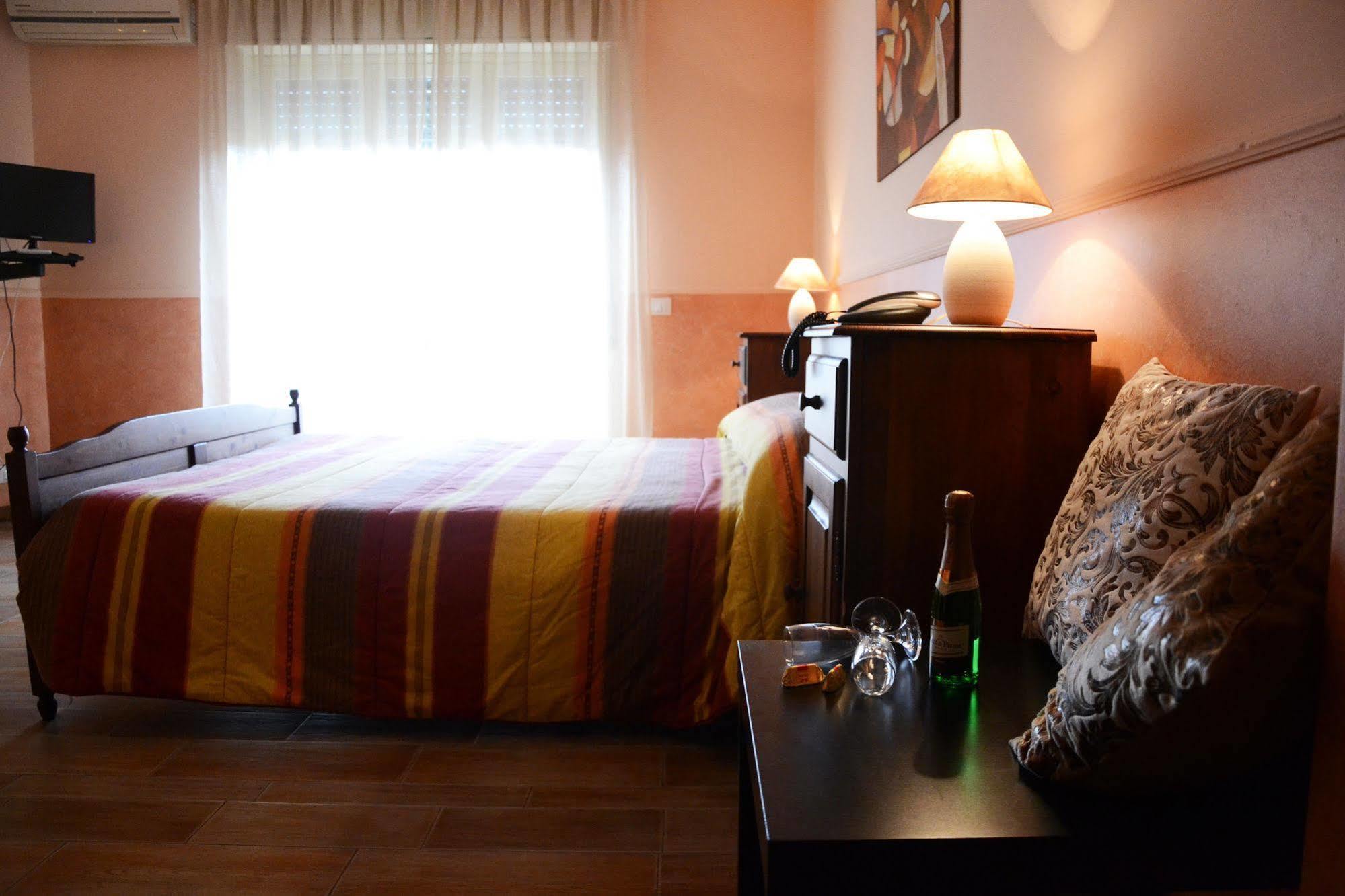 B&B Notti E Dintorni Nicolosi Eksteriør billede